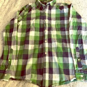 Classic fit plaid button up